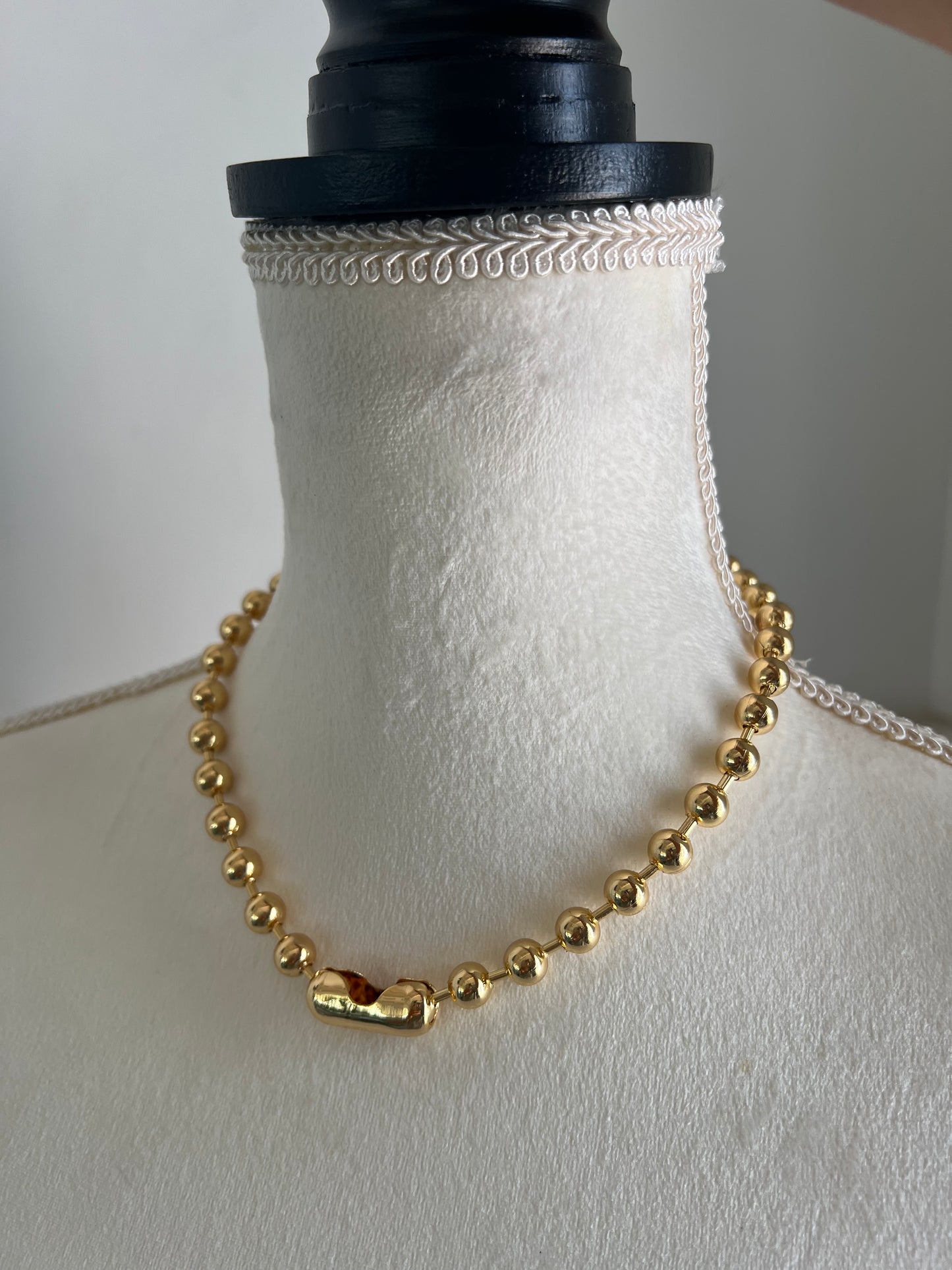 18K GOLD PLATED BALL CHAIN CHOKER