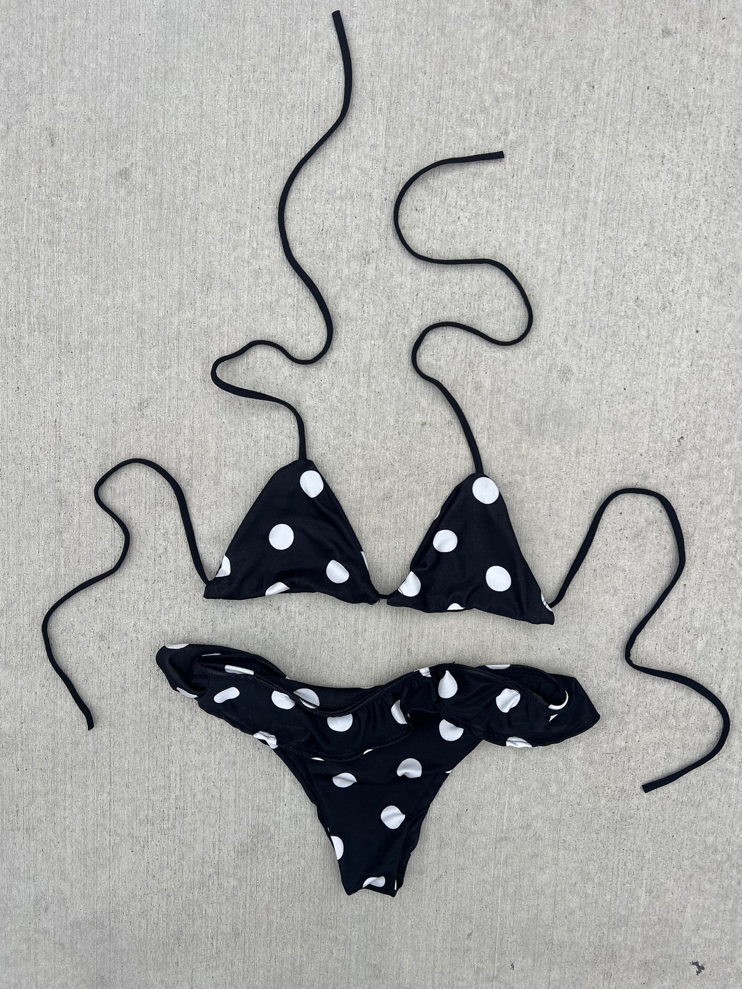 Low Rise Bikini Set / ruffle layered bottoms