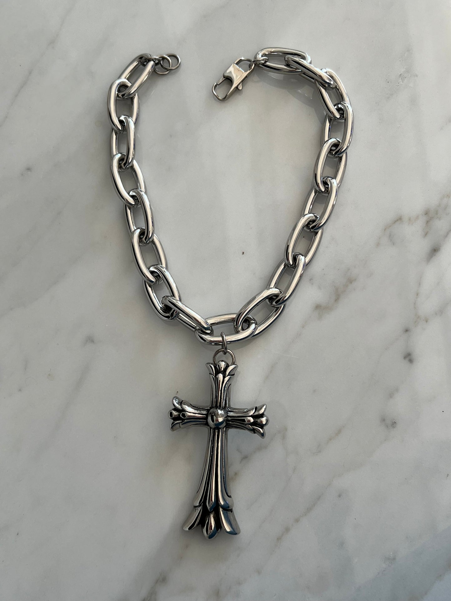 LARGE CROSS STAINLESS STEEL CHOKER | NECKLACE