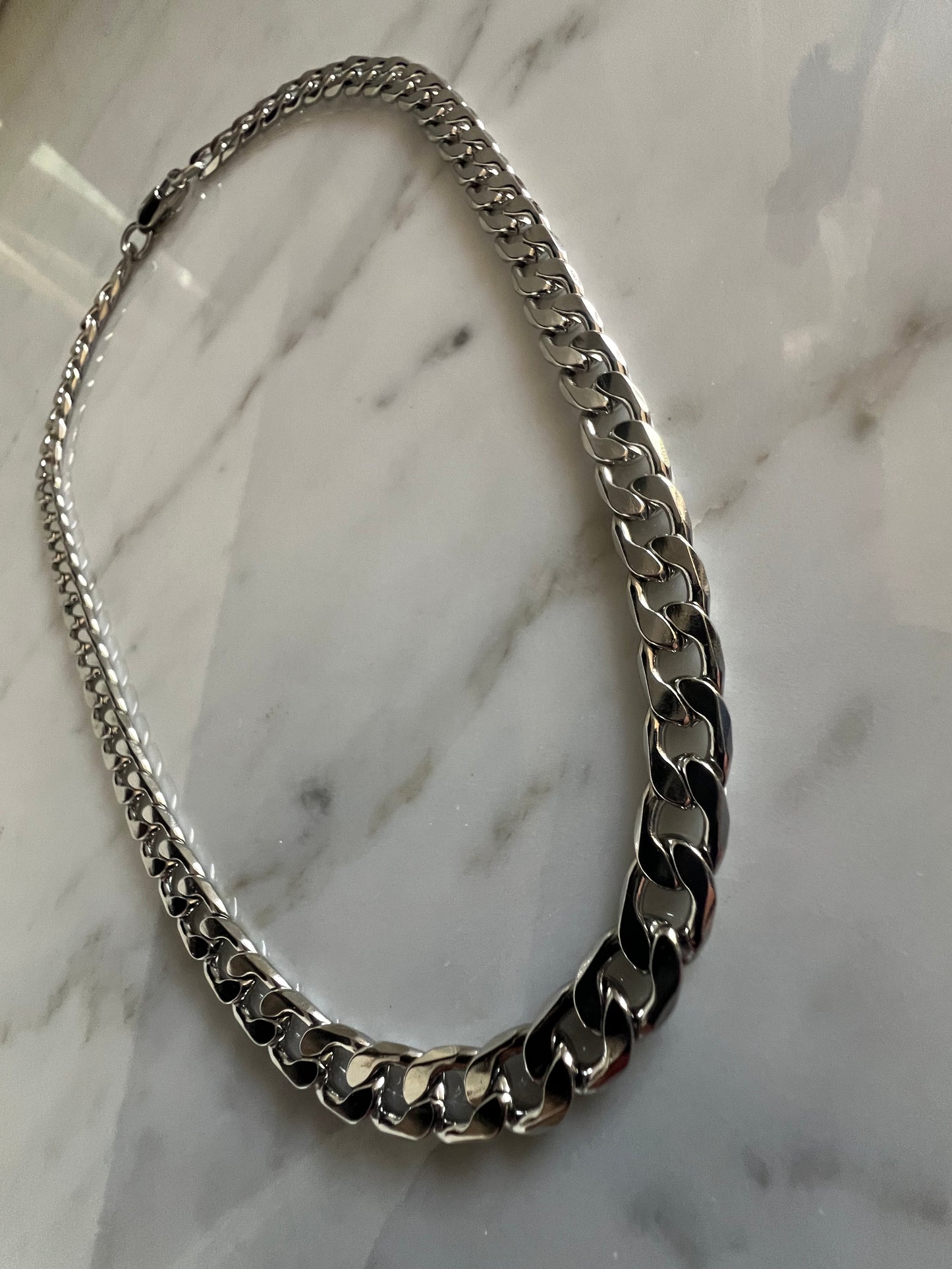 STAINLESS STEEL CLASSIC CHAIN