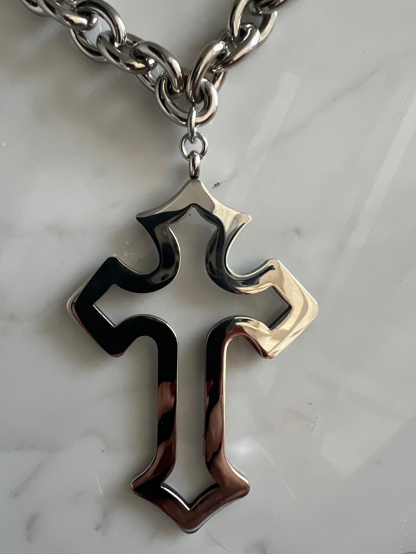 HIGH POLISHED LARGE CROSS STAINLESS STEEL CHOKER | NECKLACE