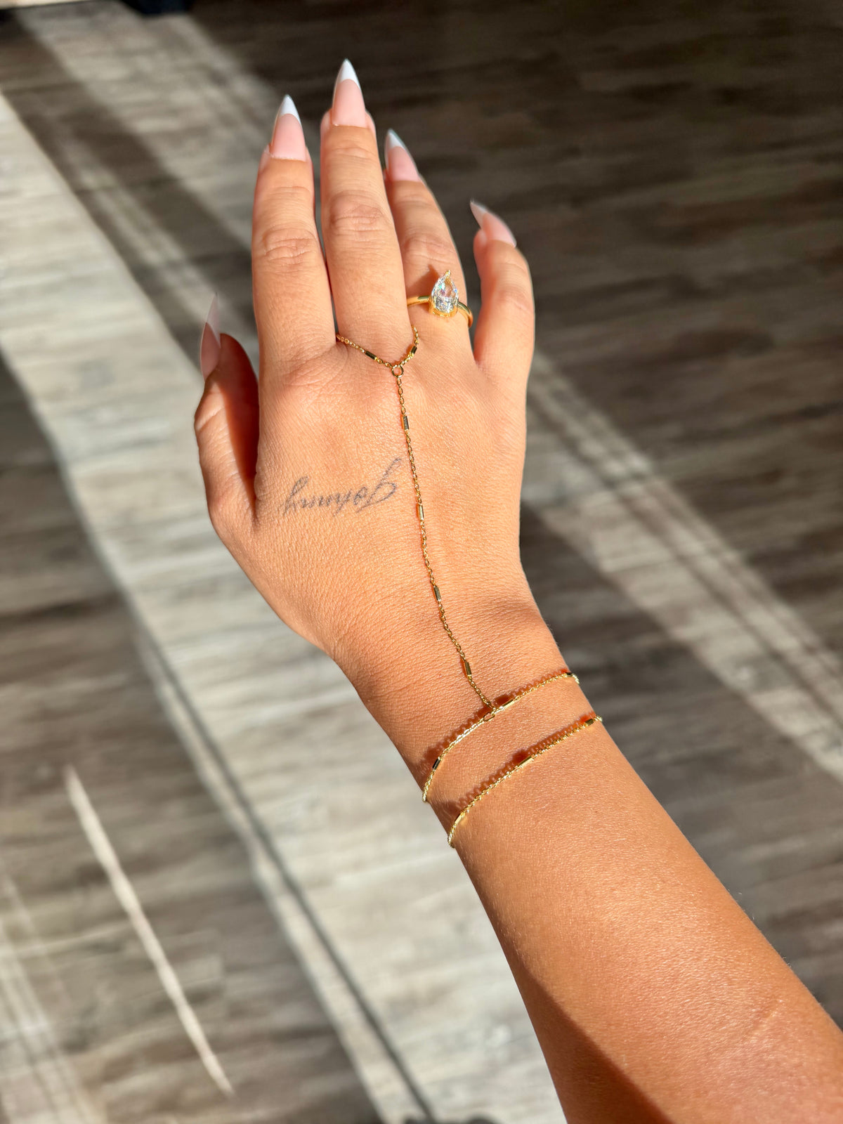18K Gold Bar Link hand chain