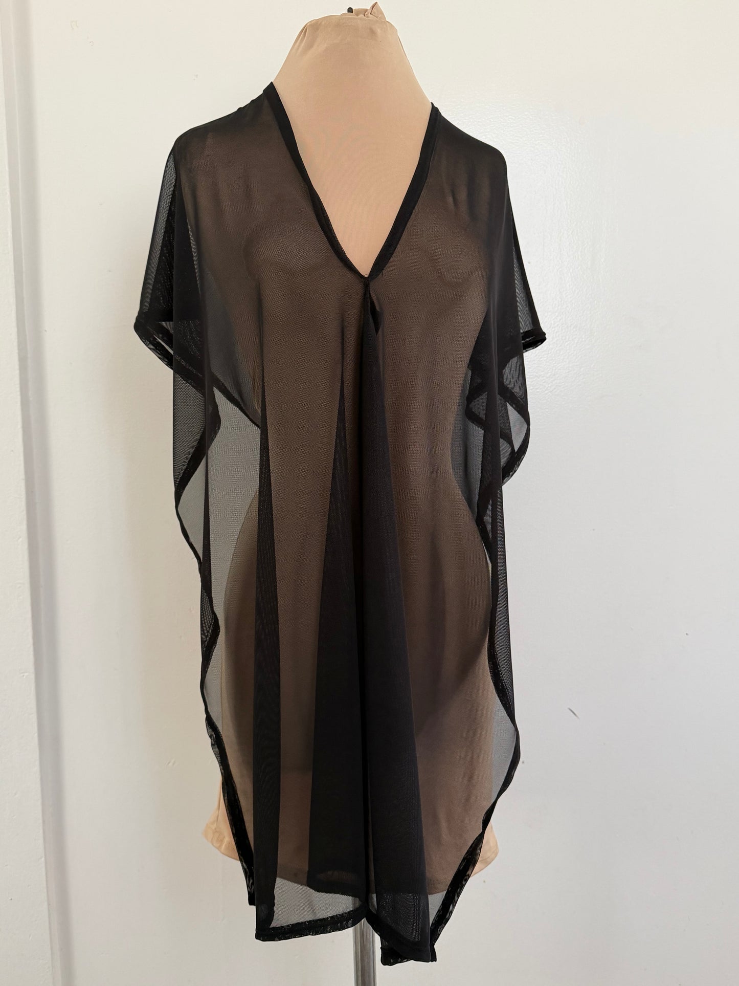 Asymmetrical sheer top | poncho