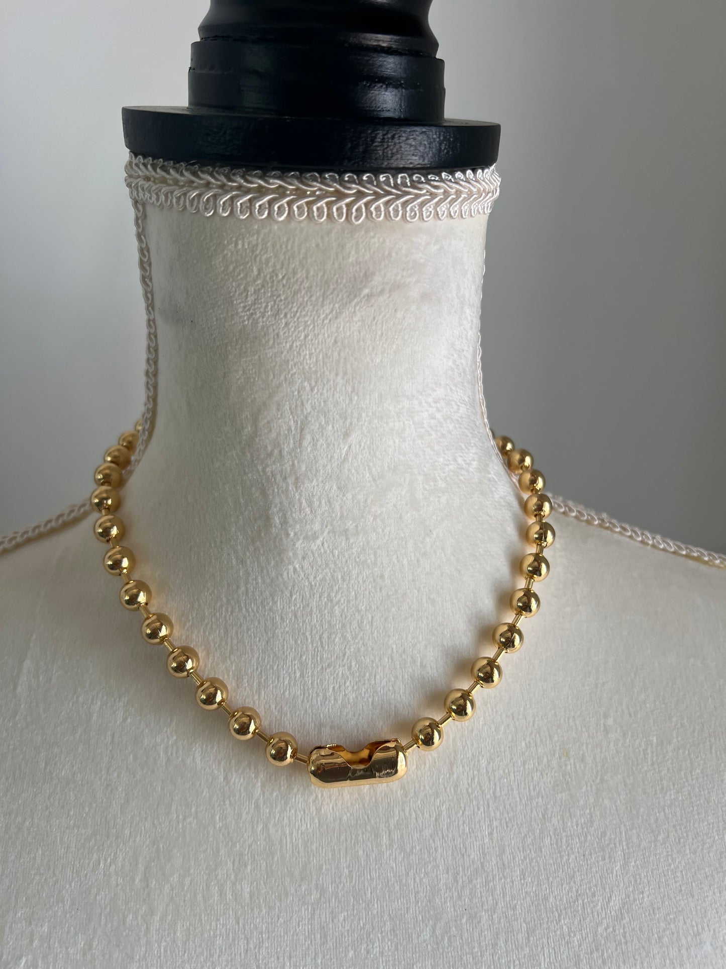 18K GOLD PLATED BALL CHAIN CHOKER