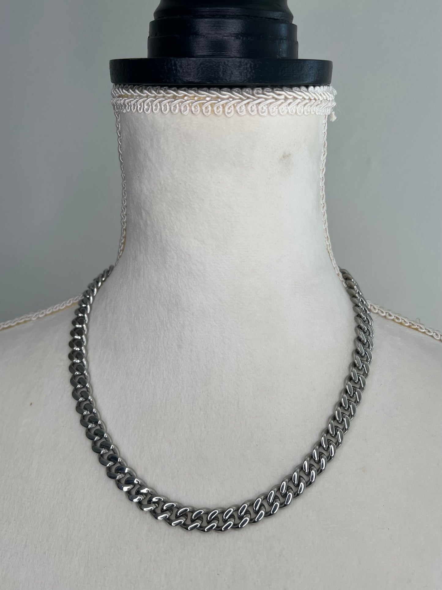 HAND POLISH STAINLESS STEEL CHAIN