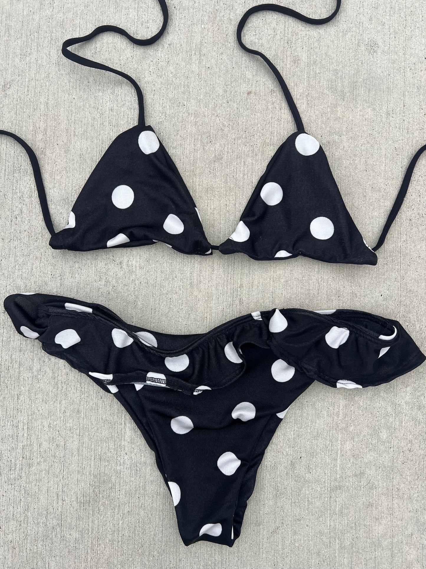 Low Rise Bikini Set / ruffle layered bottoms