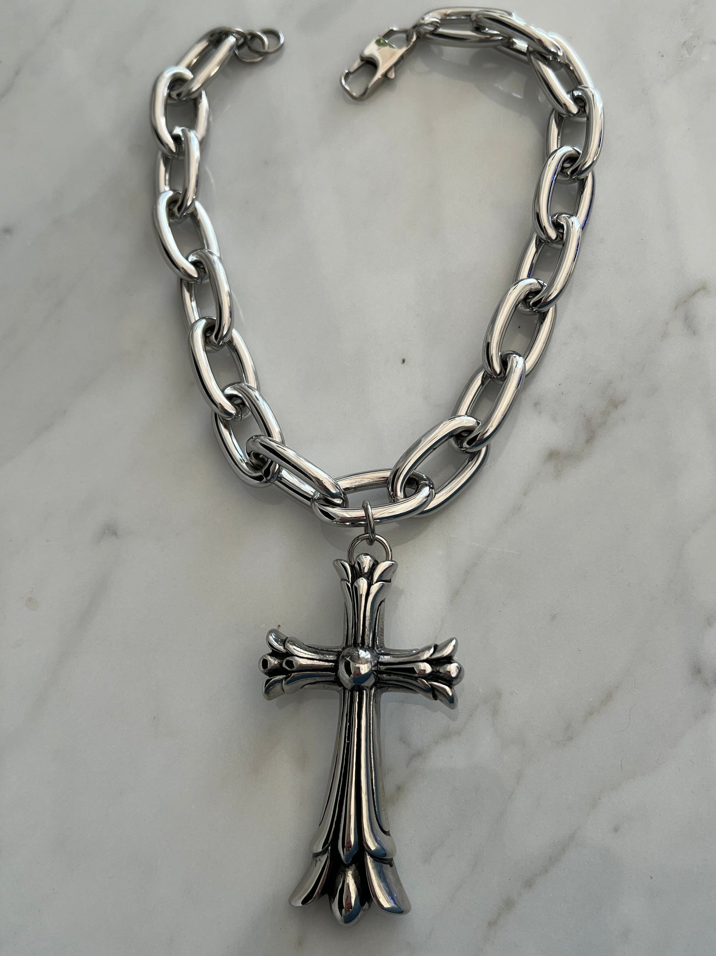 LARGE CROSS STAINLESS STEEL CHOKER | NECKLACE
