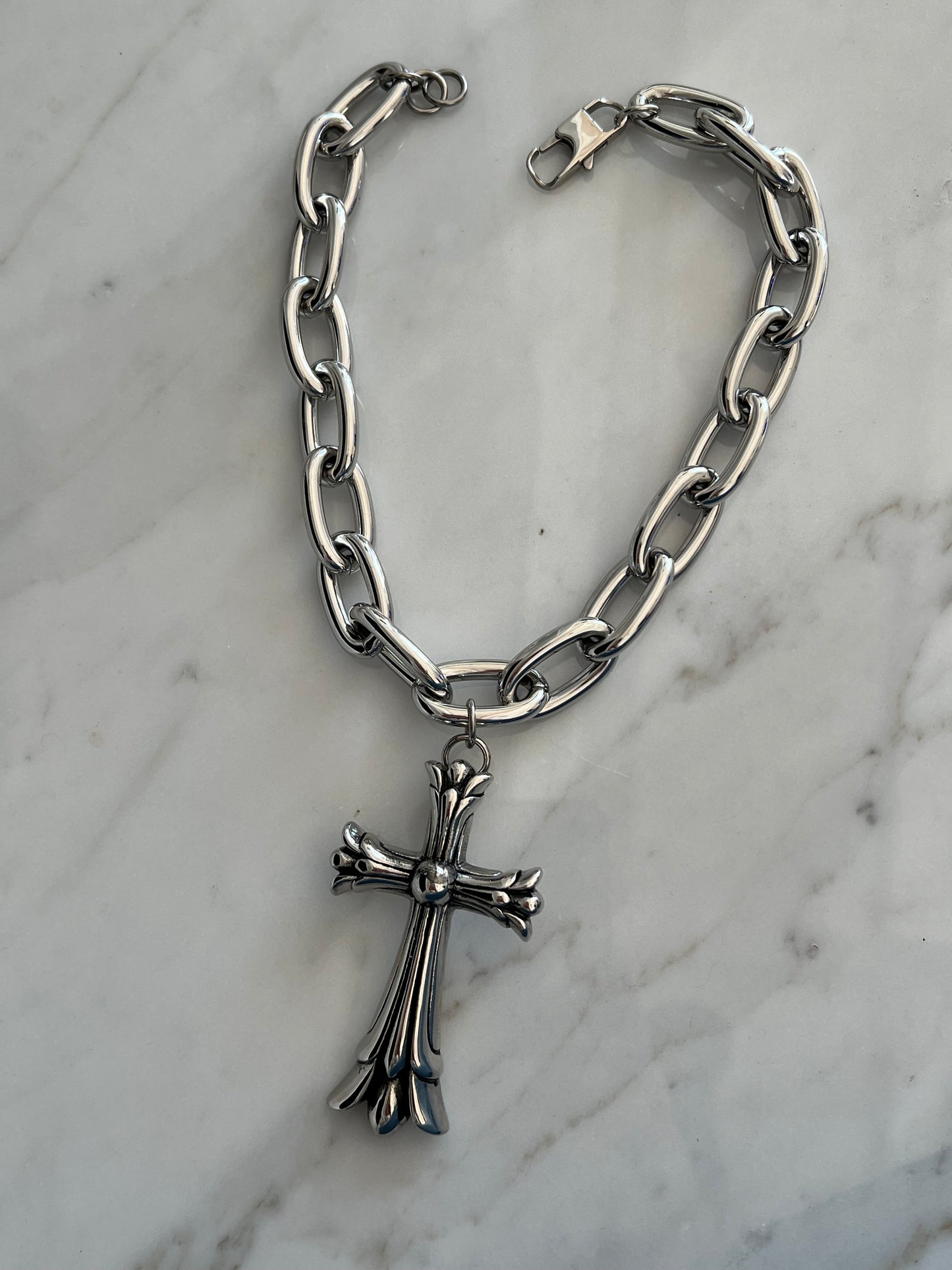 LARGE CROSS STAINLESS STEEL CHOKER | NECKLACE