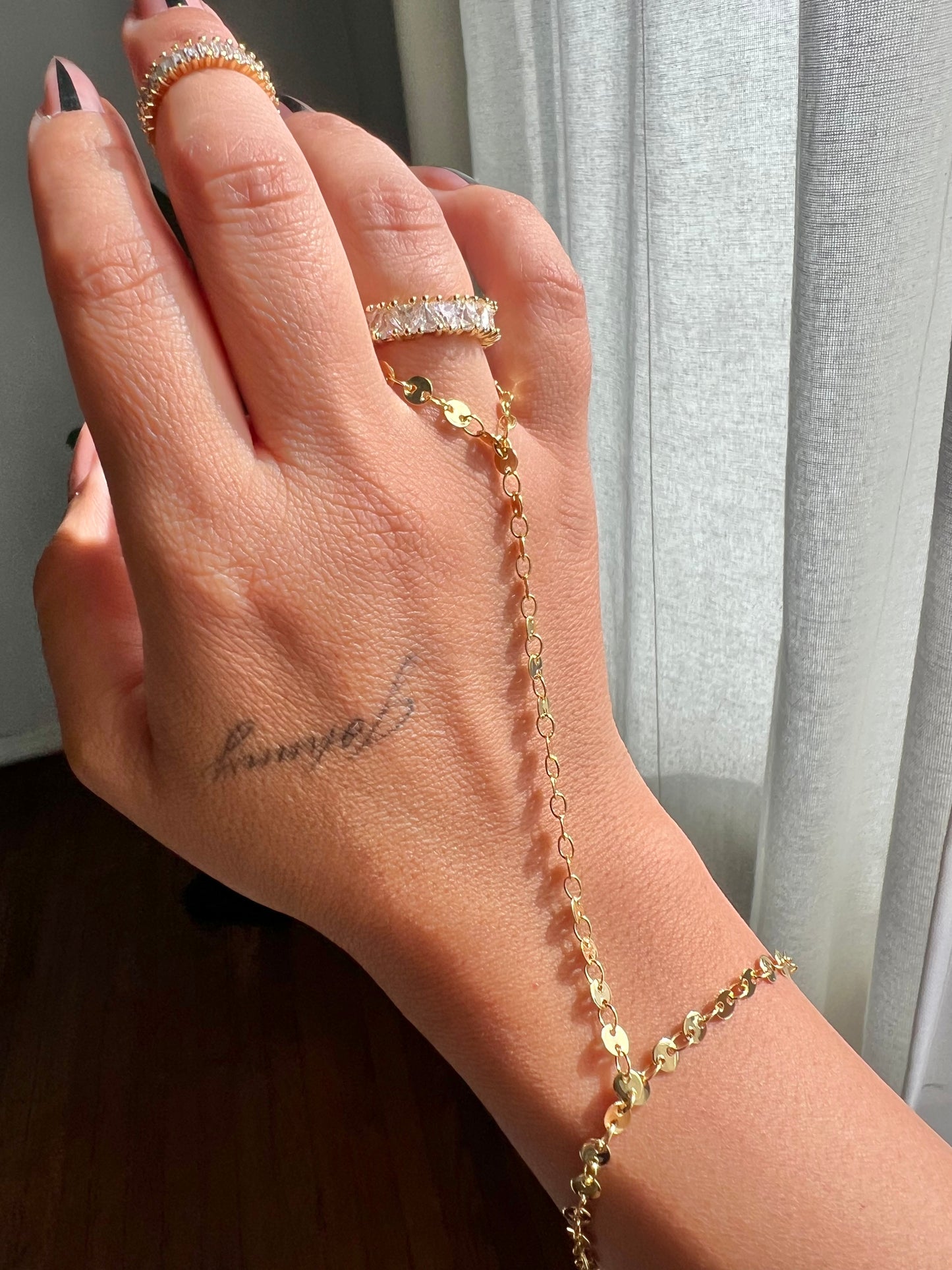 18K Gold Plated Disc Bracelet | Minimalist Stainless Steel Hand Chain