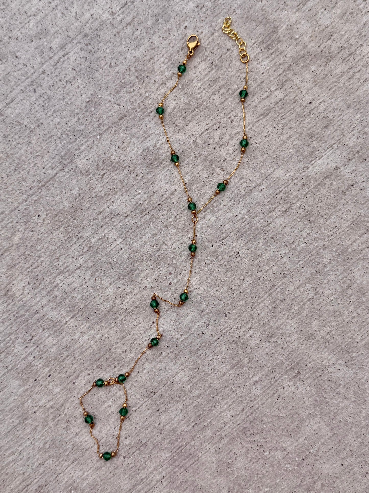 EMERALD GREEN CRYSTAL HAND CHAIN