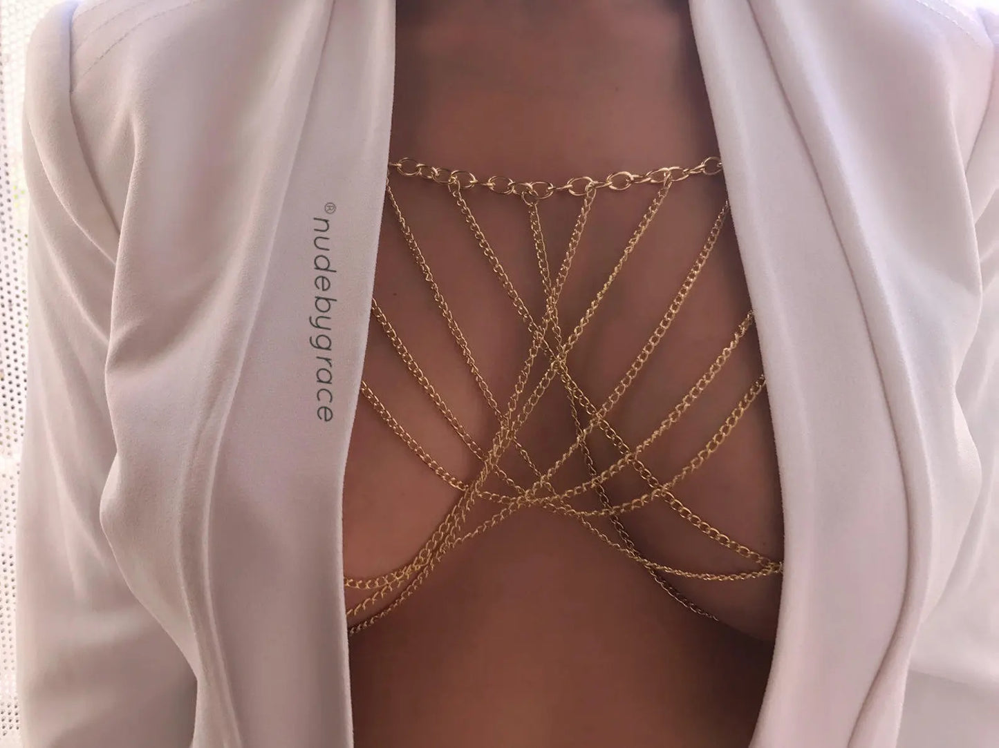 LAYERED STATEMENT BODY CHAIN